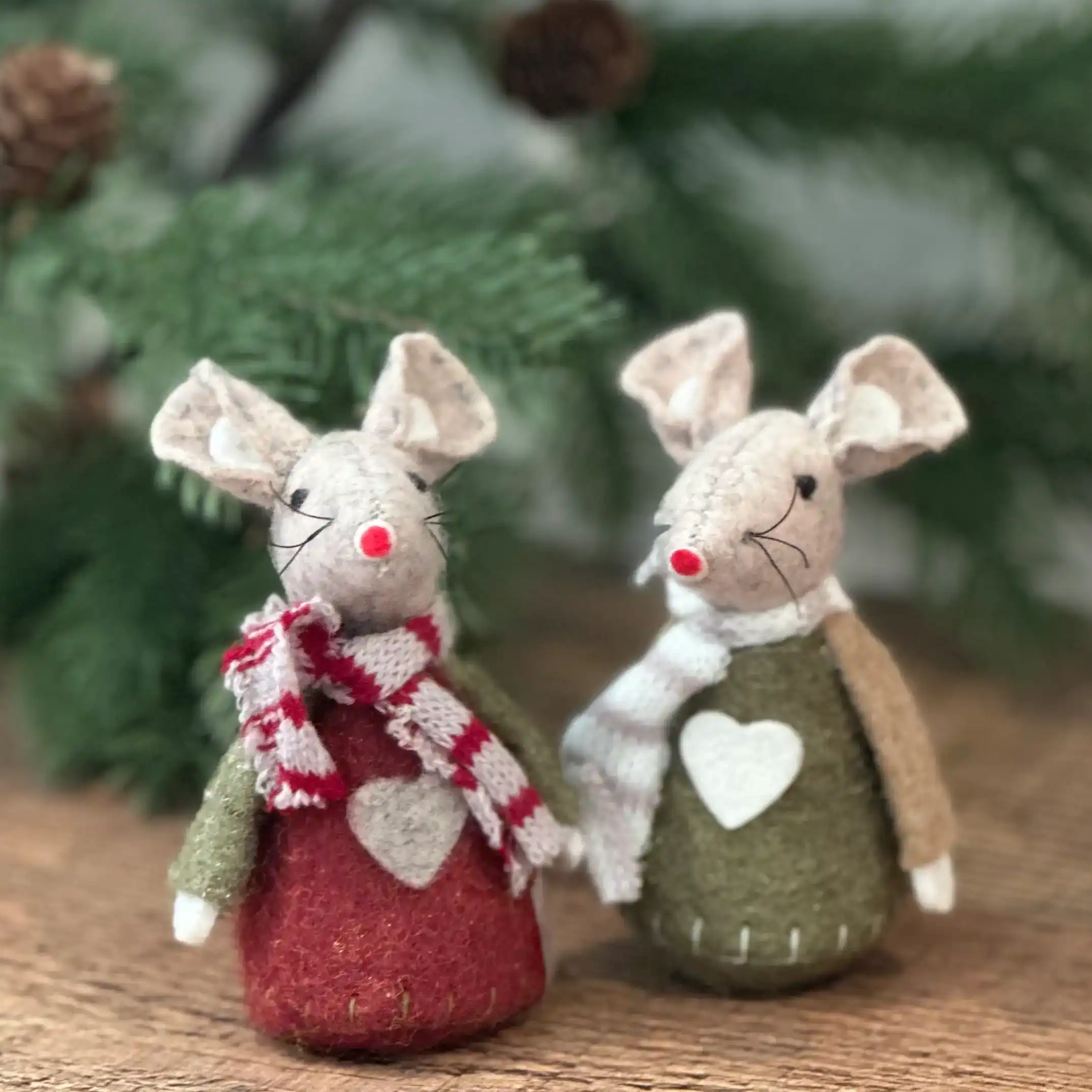 Pair of hanging or sitting felt Christmas Mice