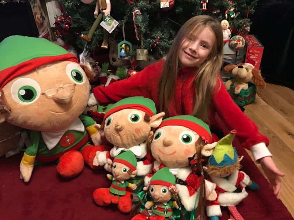 Magical Christmas Traditions To Do With Your Kids - International Elf Service