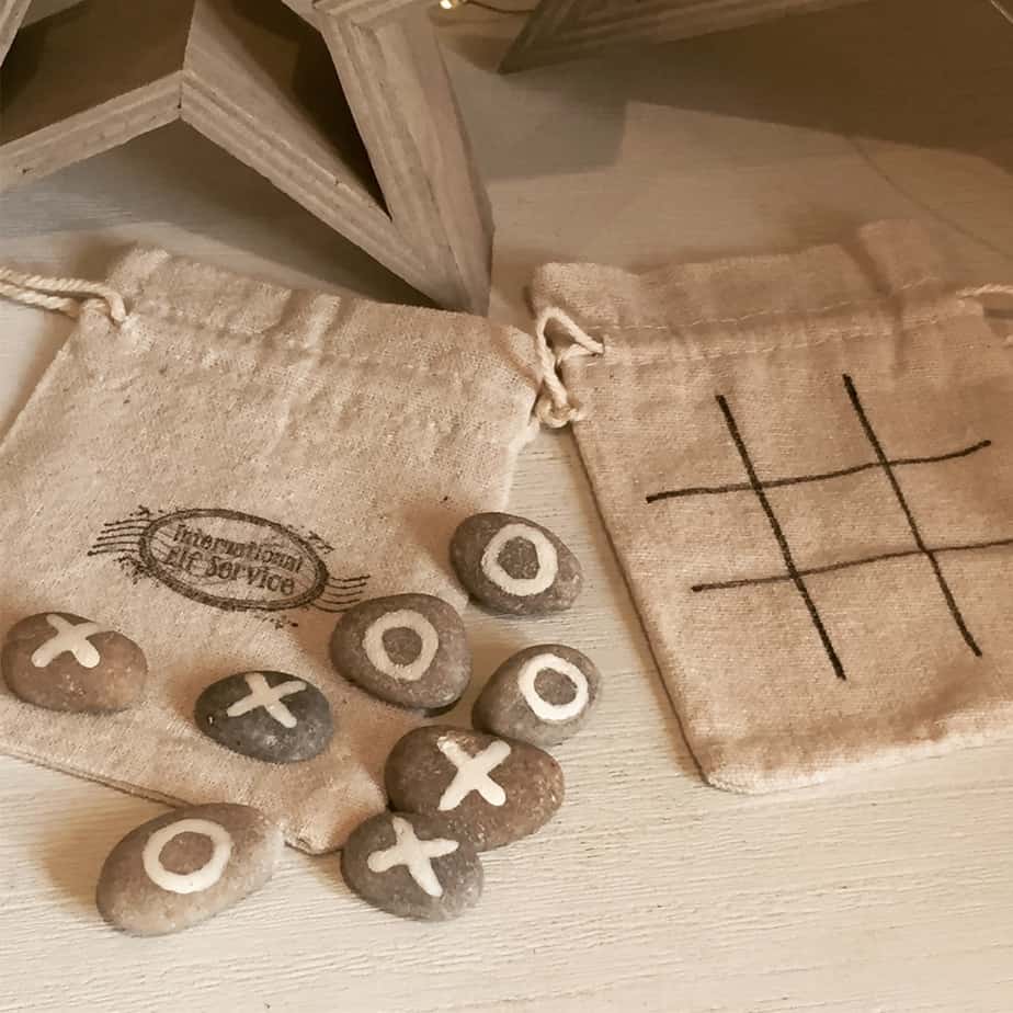 Homemade Christmas Gift or Stocking Filler: Noughts & Crosses