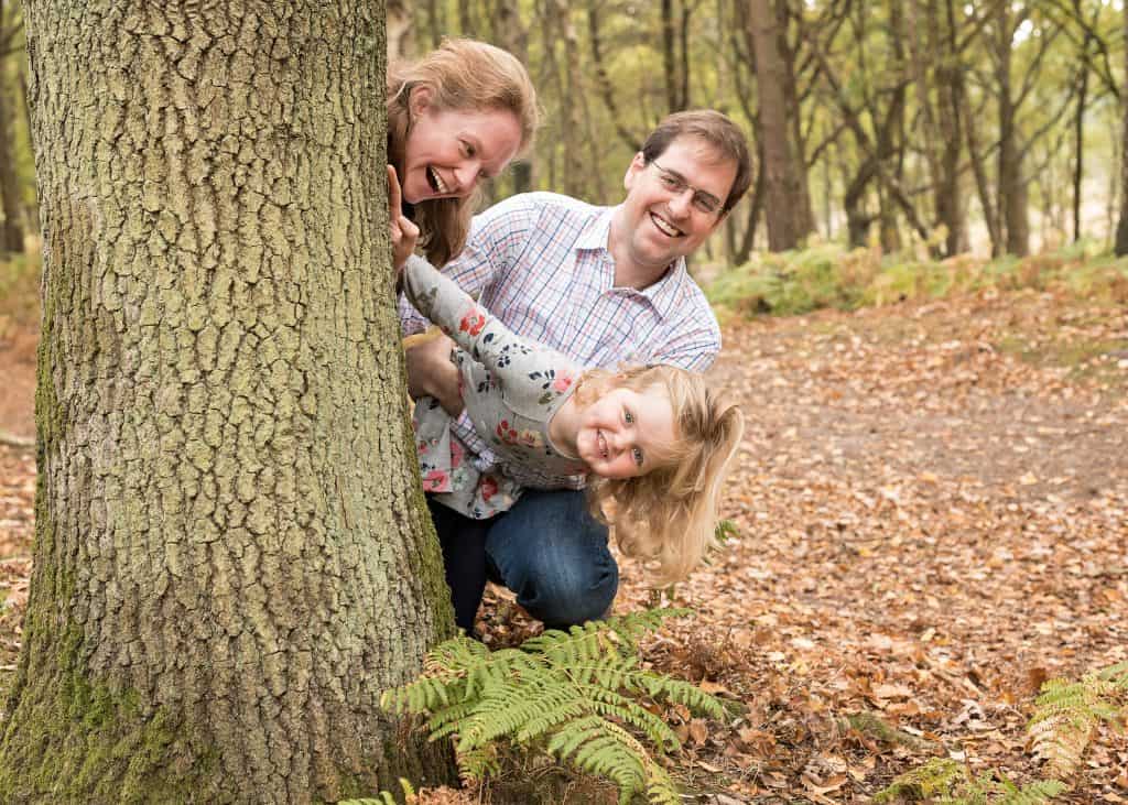 PHOTOGRAPHING KIDS: 10 TIPS TO CAPTURE THOSE MAGICAL MOMENTS – Guest Post by Emily Gregory for the International Elf Service