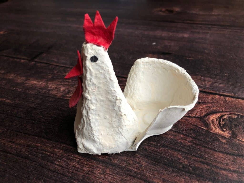 How to make egg carton Easter chickens. The perfect Easter craft to do with the kids. Perhaps the Easter Bunny will pop an egg in it for you! Magical memories by the International Elf Service